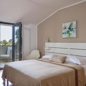Camera con letto king size